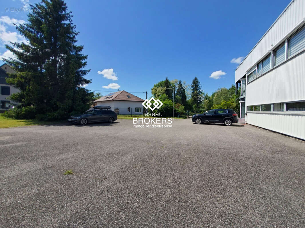 Commerce à ALBY-SUR-CHERAN