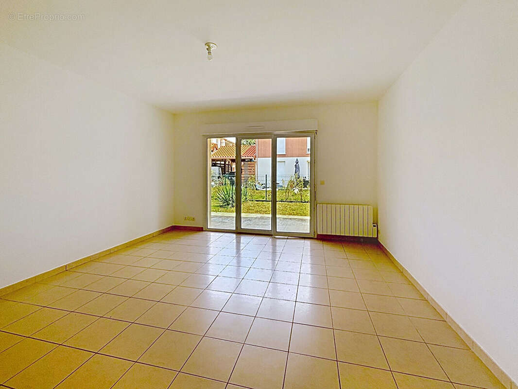 Appartement à BELIN-BELIET