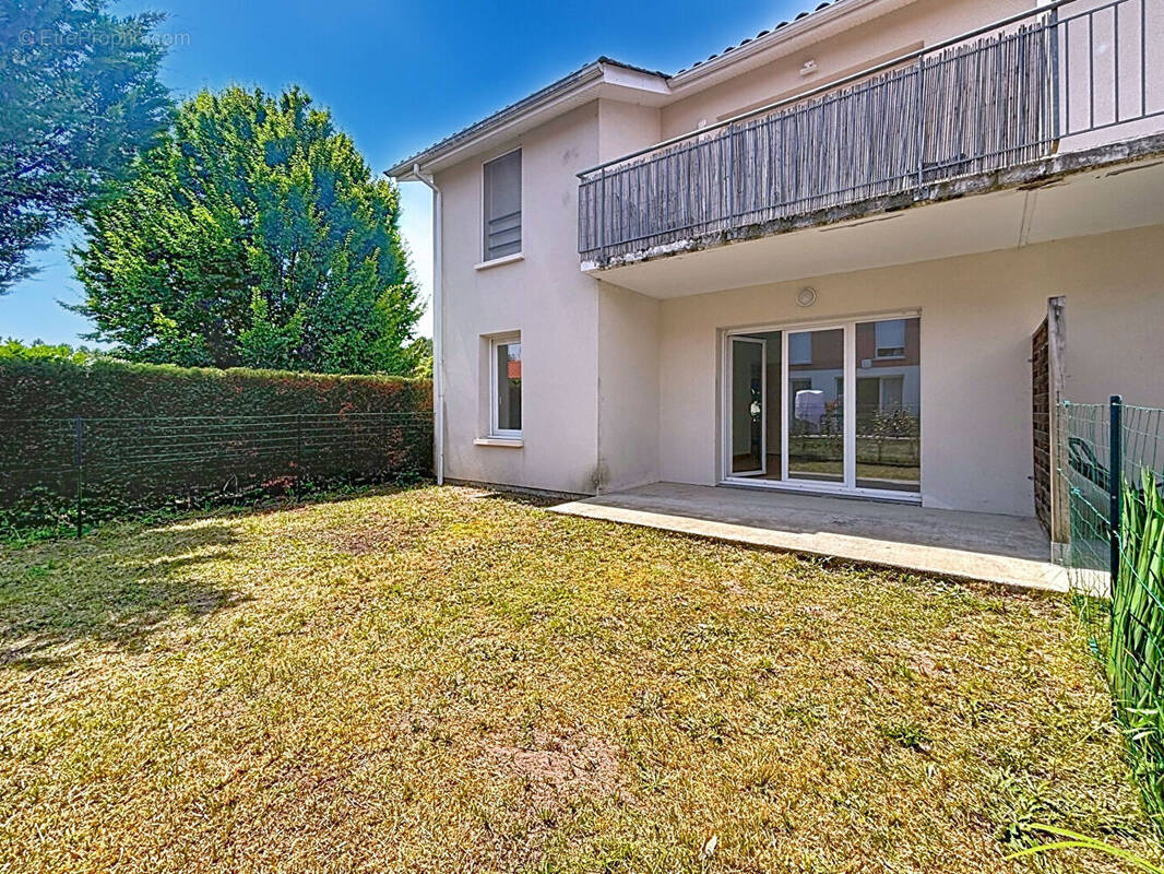 Appartement à BELIN-BELIET