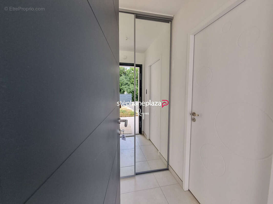 Maison à VAUX-SUR-MER