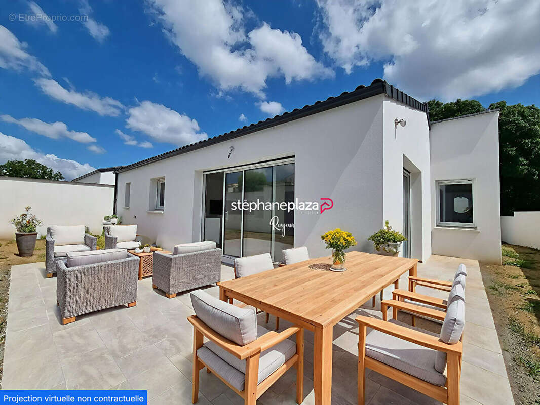 Maison à VAUX-SUR-MER