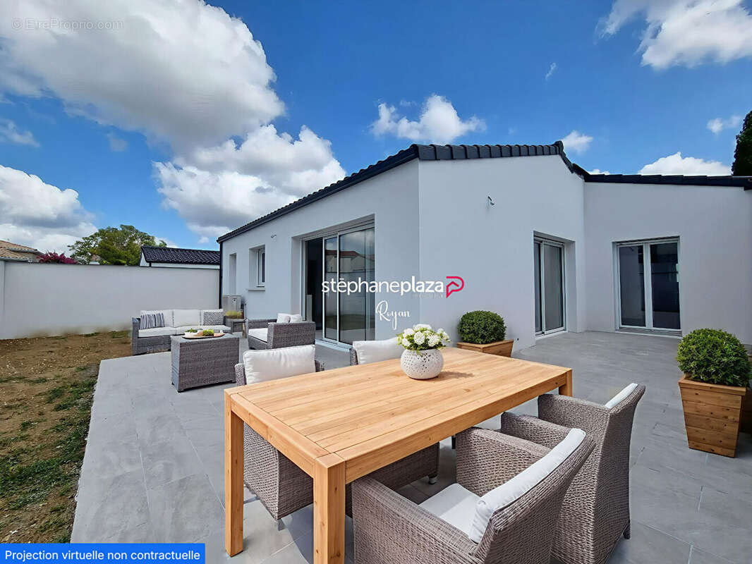 Maison à VAUX-SUR-MER