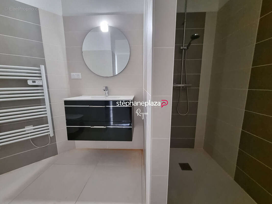 Maison à VAUX-SUR-MER