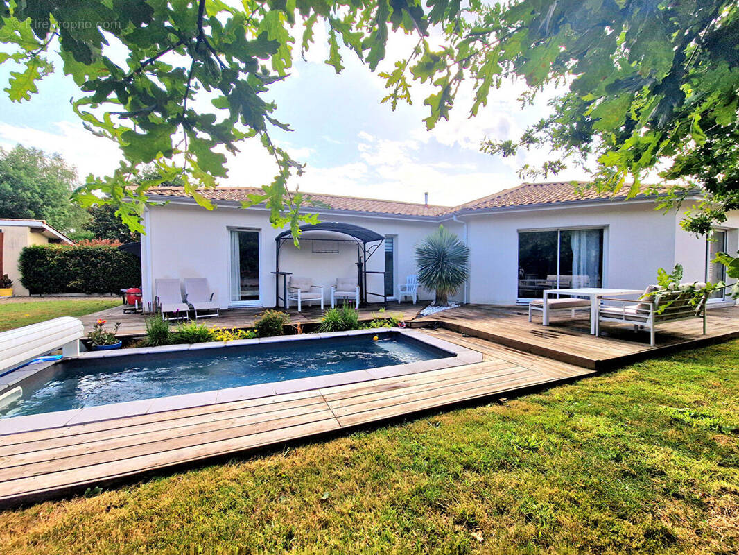 Maison à PARENTIS-EN-BORN