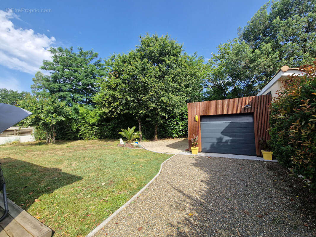 Maison à PARENTIS-EN-BORN