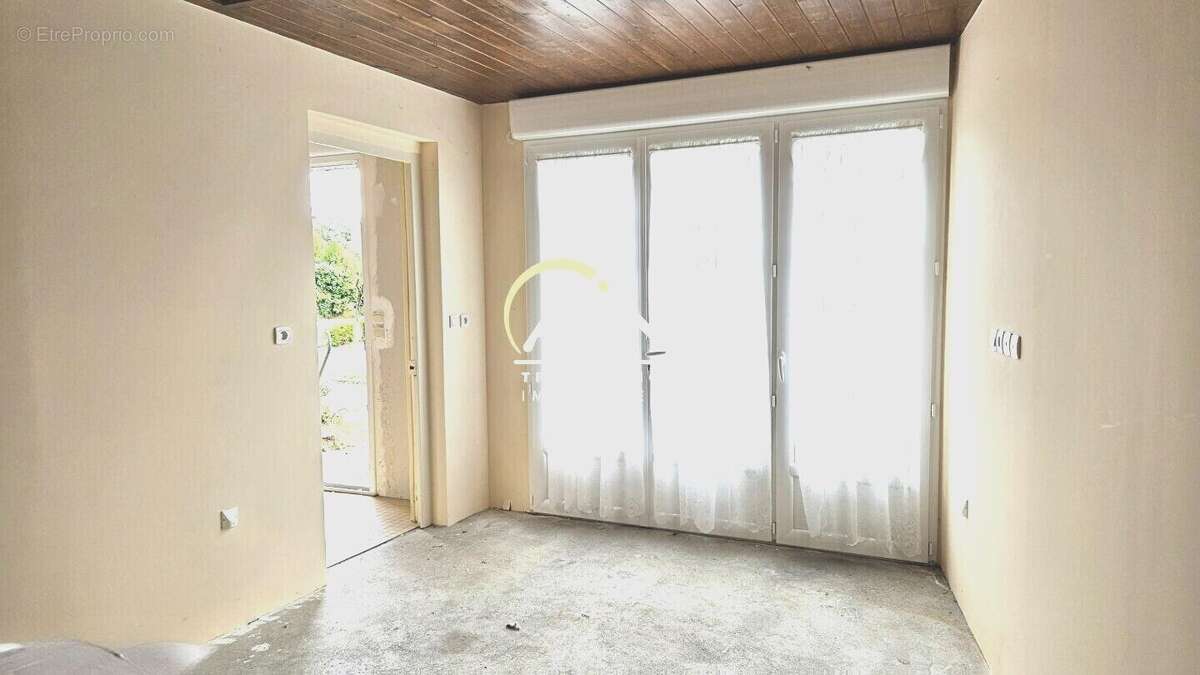 Maison à MONTLOUIS-SUR-LOIRE