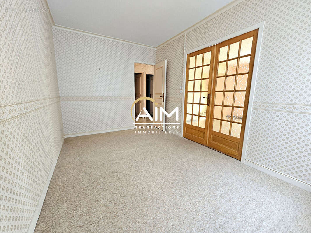 Maison à MONTLOUIS-SUR-LOIRE