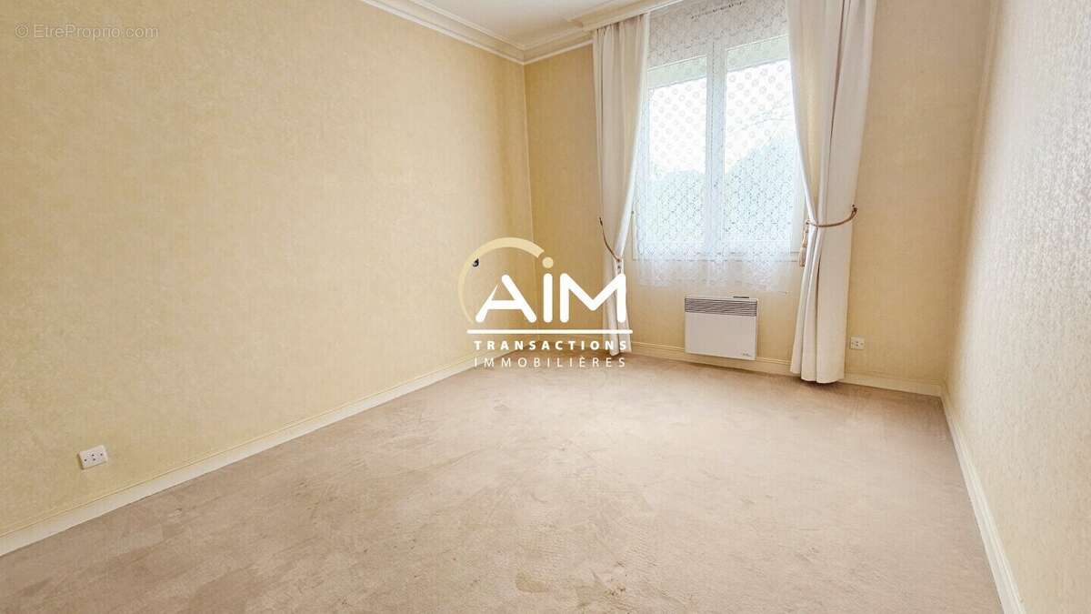 Maison à MONTLOUIS-SUR-LOIRE