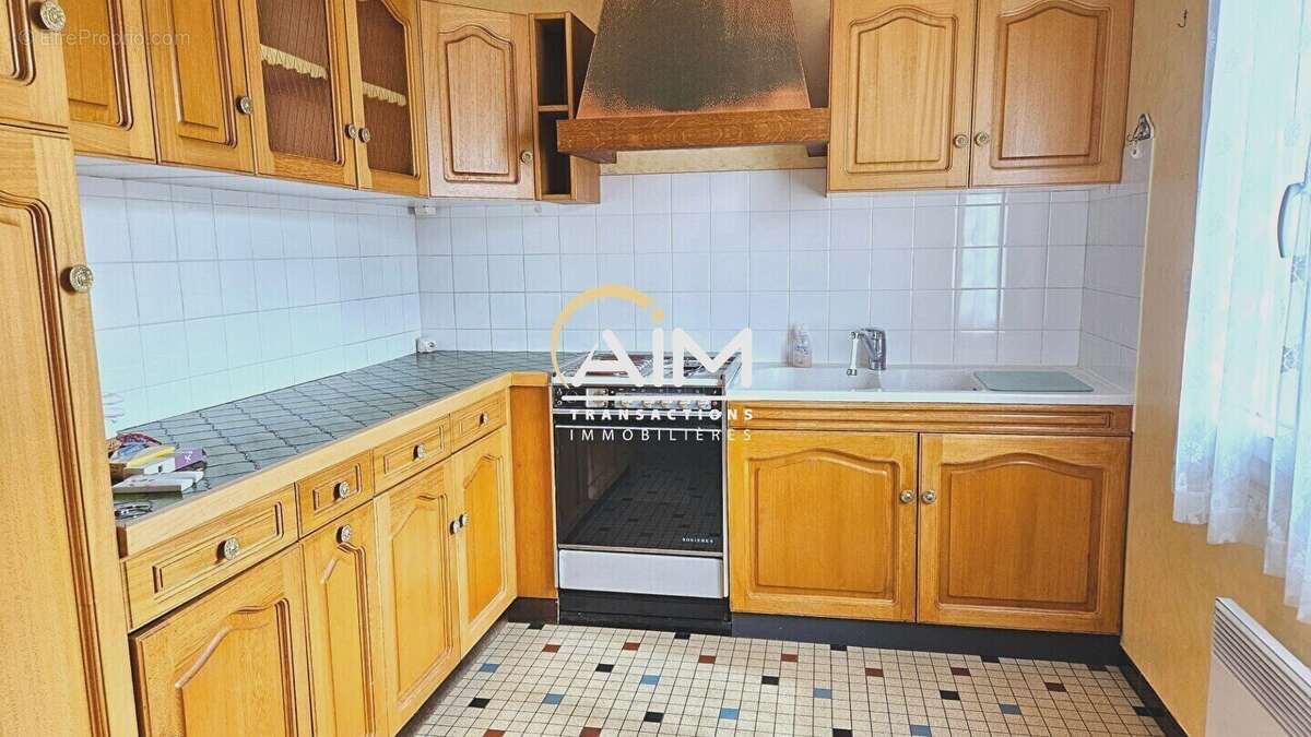 Maison à MONTLOUIS-SUR-LOIRE