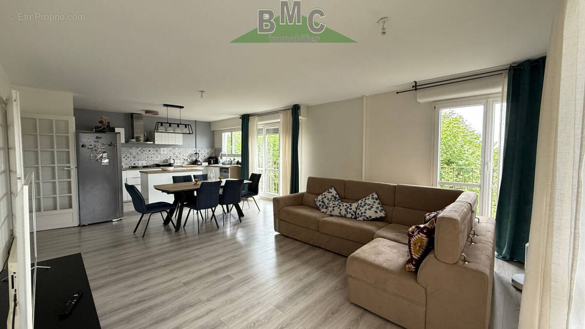 Appartement à LE PLESSIS-BOUCHARD