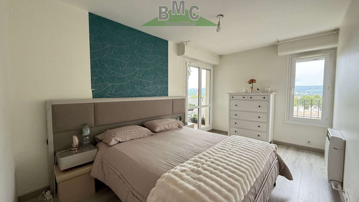 Appartement à LE PLESSIS-BOUCHARD