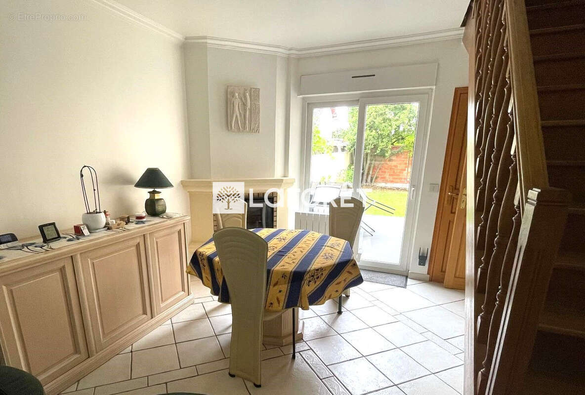 Maison à CONFLANS-SAINTE-HONORINE