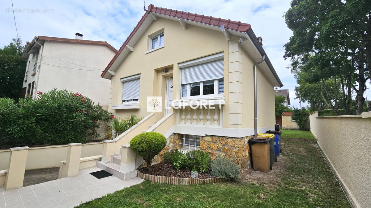 Maison à CONFLANS-SAINTE-HONORINE