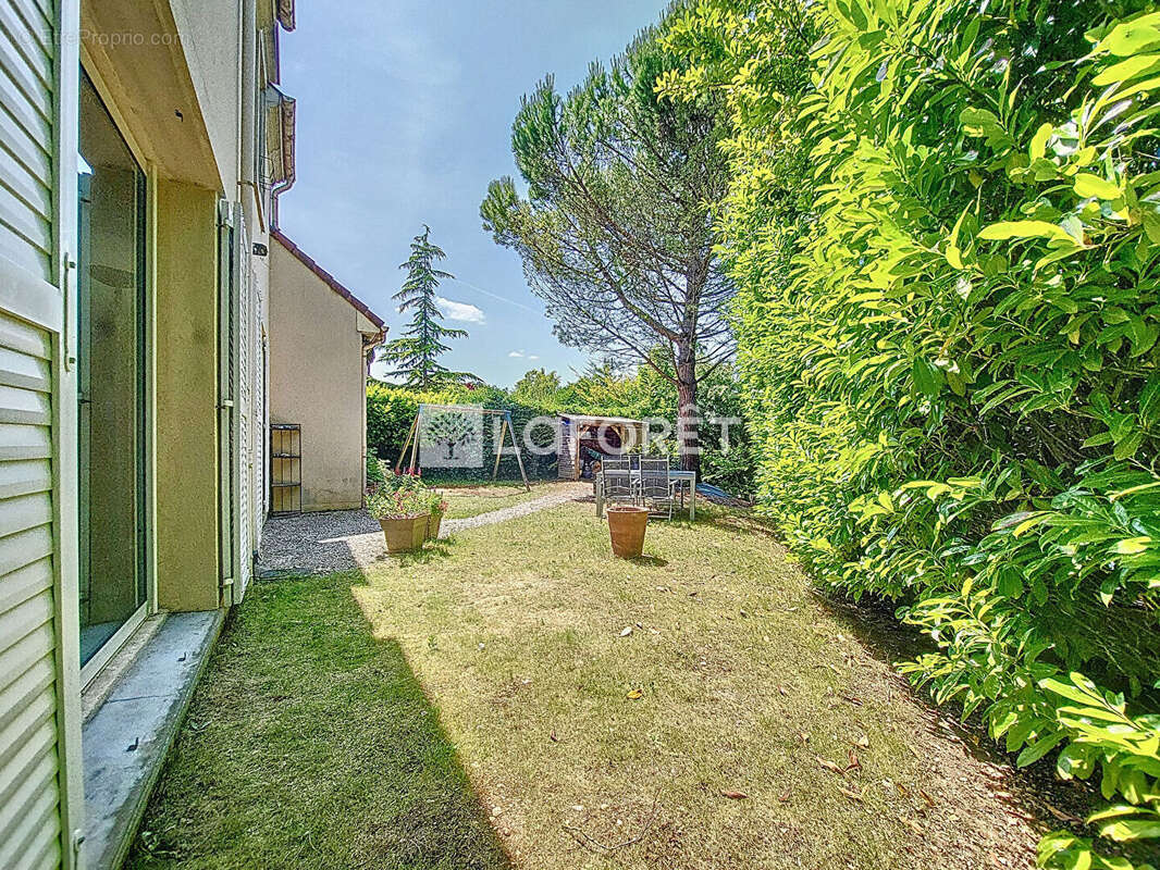 Maison à VERNEUIL-SUR-SEINE