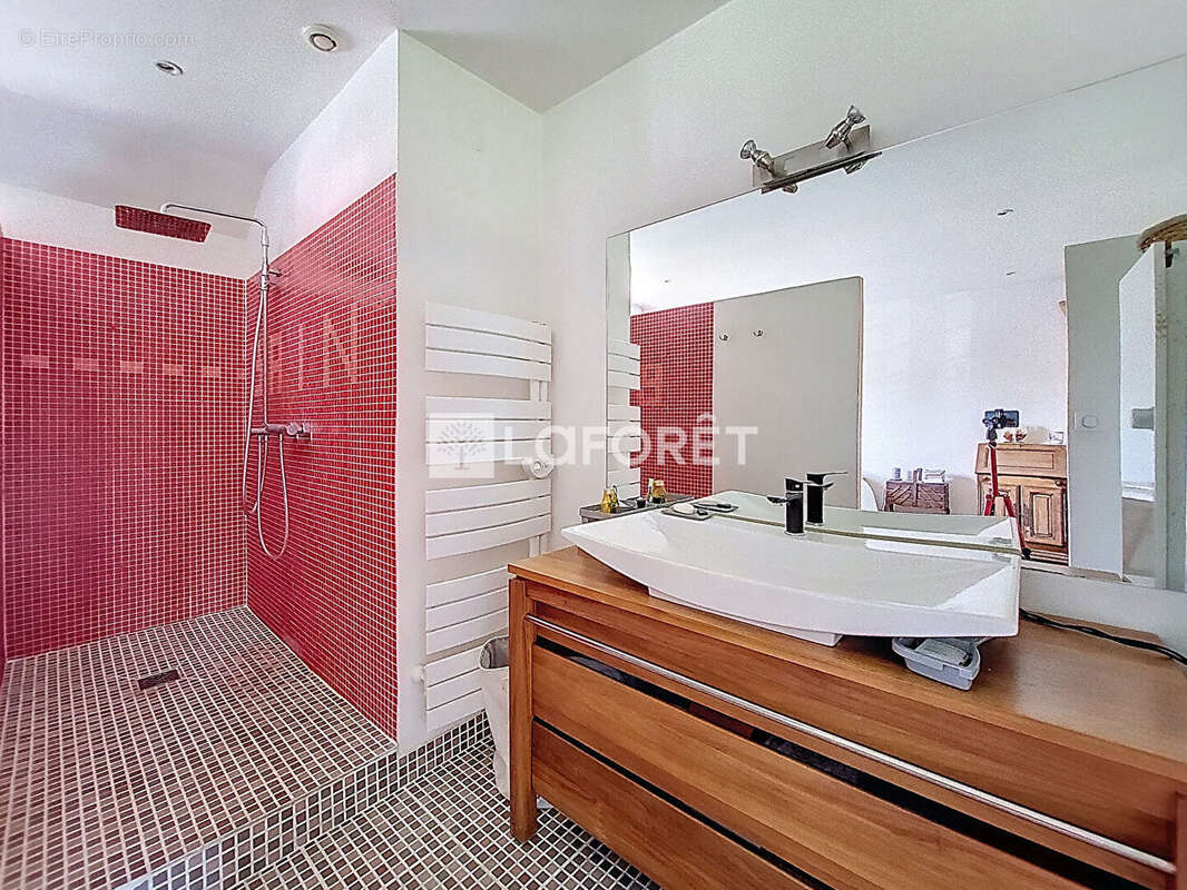 Maison à VERNEUIL-SUR-SEINE