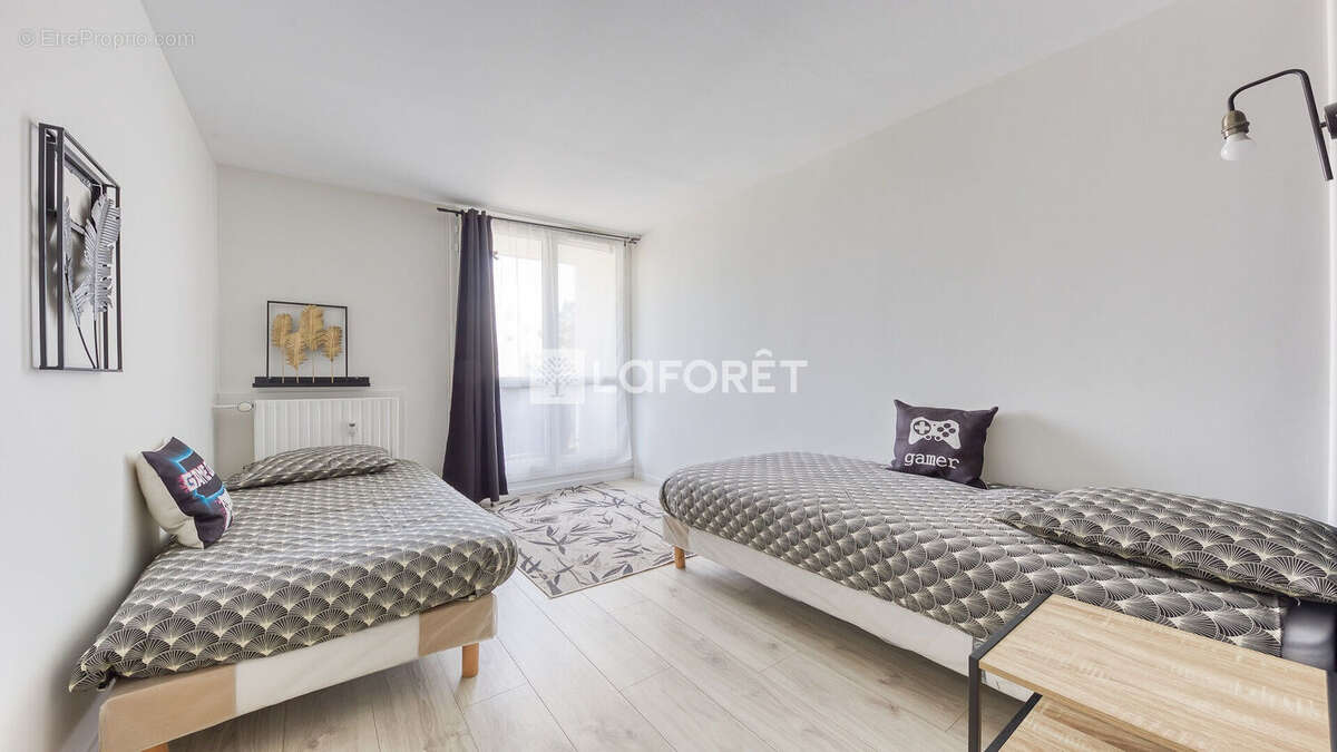 Appartement à ROISSY-EN-BRIE