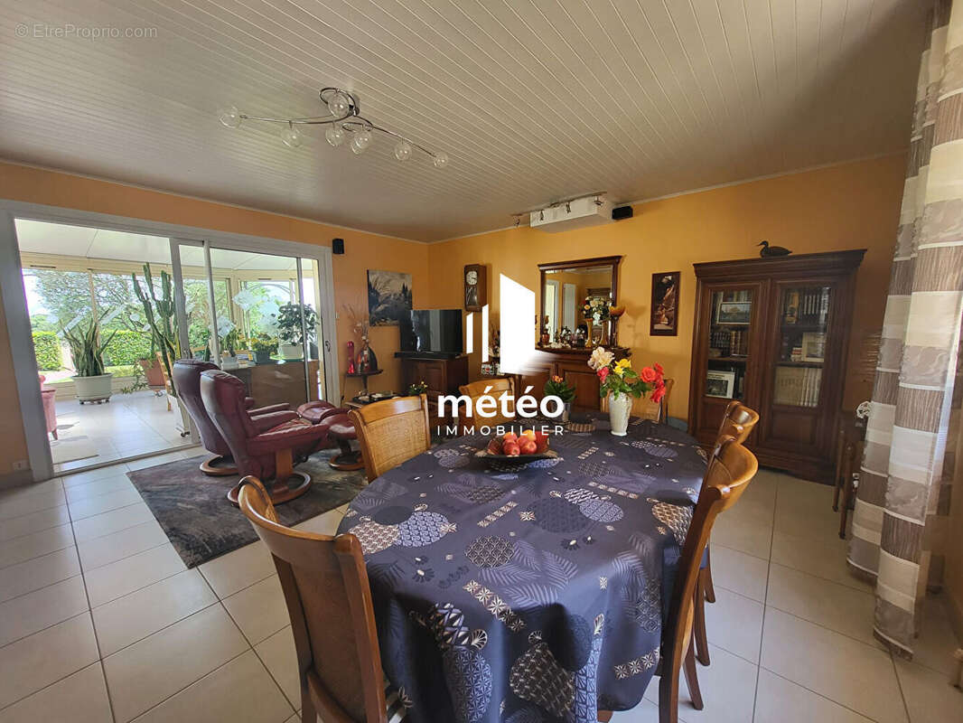 Maison à LE CHAMP-SAINT-PERE