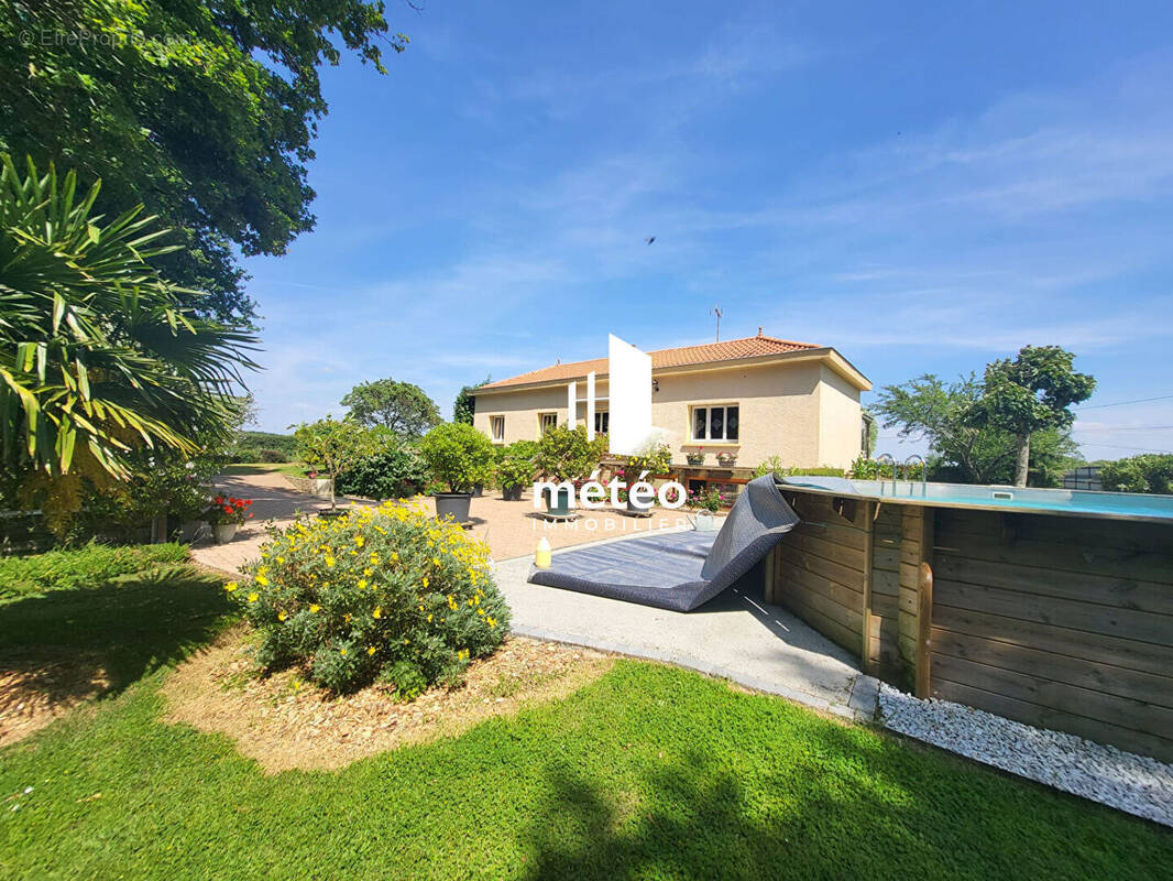 Maison à LE CHAMP-SAINT-PERE