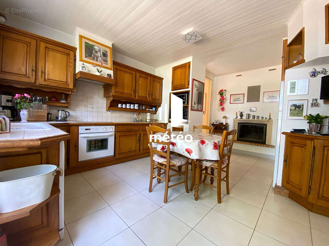 Maison à LE CHAMP-SAINT-PERE