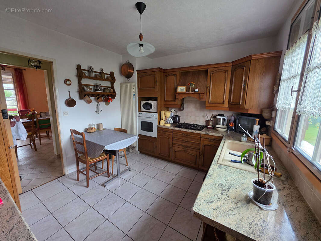 Maison à BAGUER-MORVAN