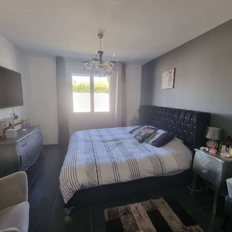 Maison à VENDENESSE-SUR-ARROUX