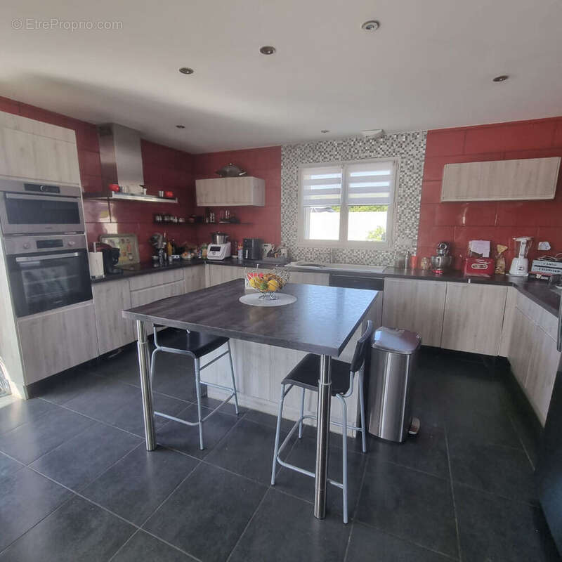 Maison à VENDENESSE-SUR-ARROUX