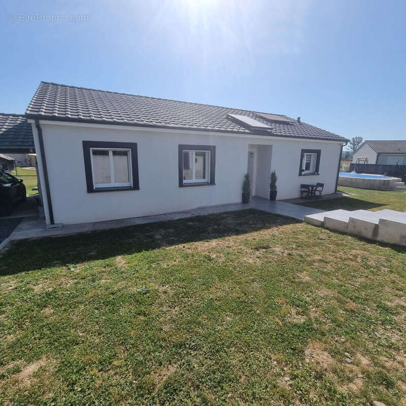 Maison à VENDENESSE-SUR-ARROUX