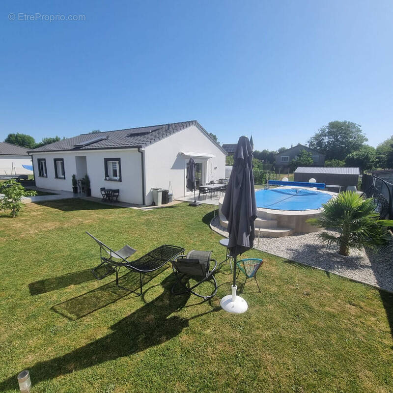 Maison à VENDENESSE-SUR-ARROUX