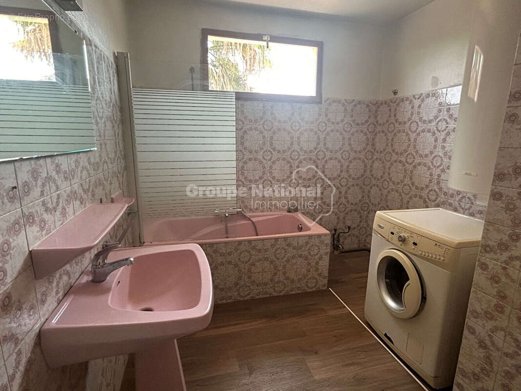 Maison à COURTHEZON