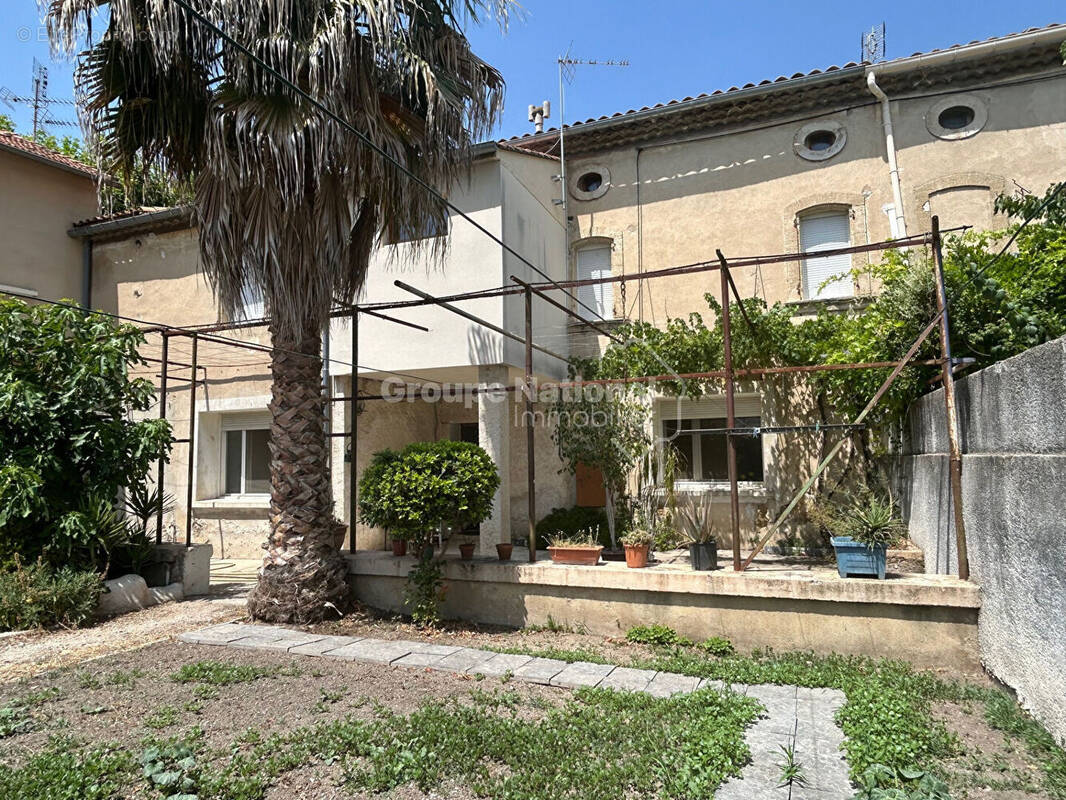 Maison à COURTHEZON