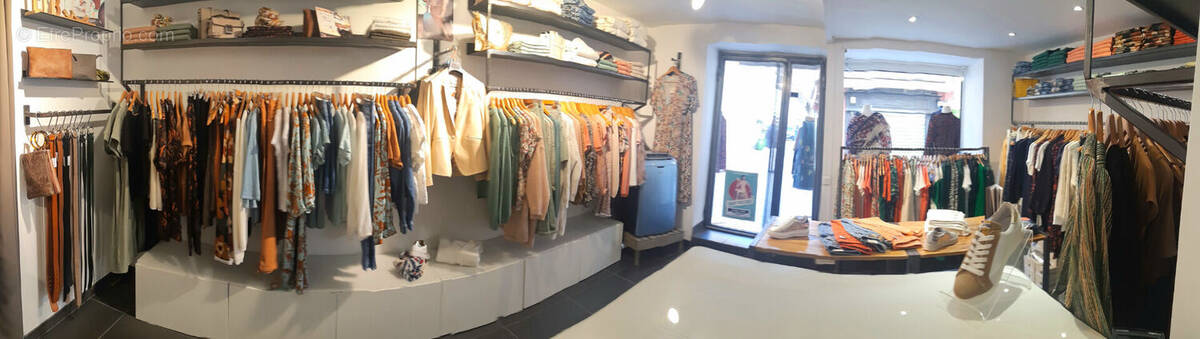 Commerce à SANARY-SUR-MER