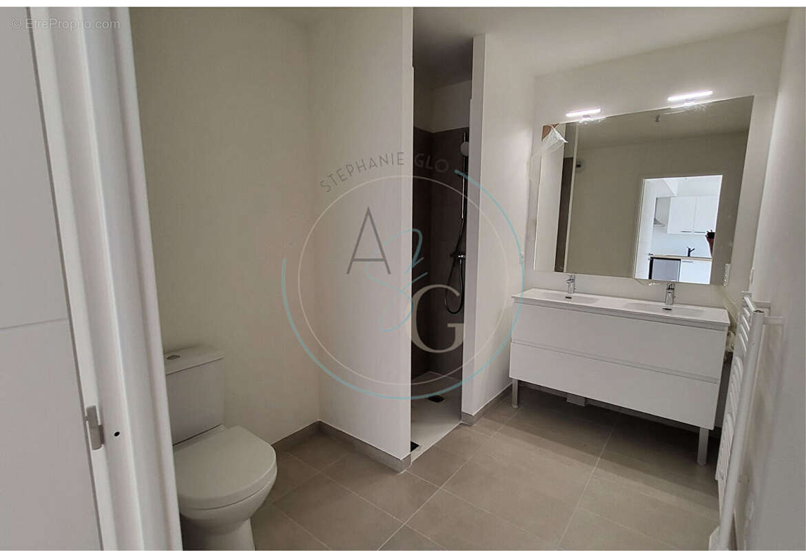 Appartement à COGOLIN