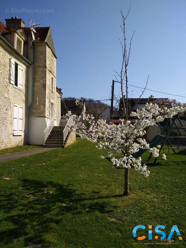 Appartement à VERDERONNE