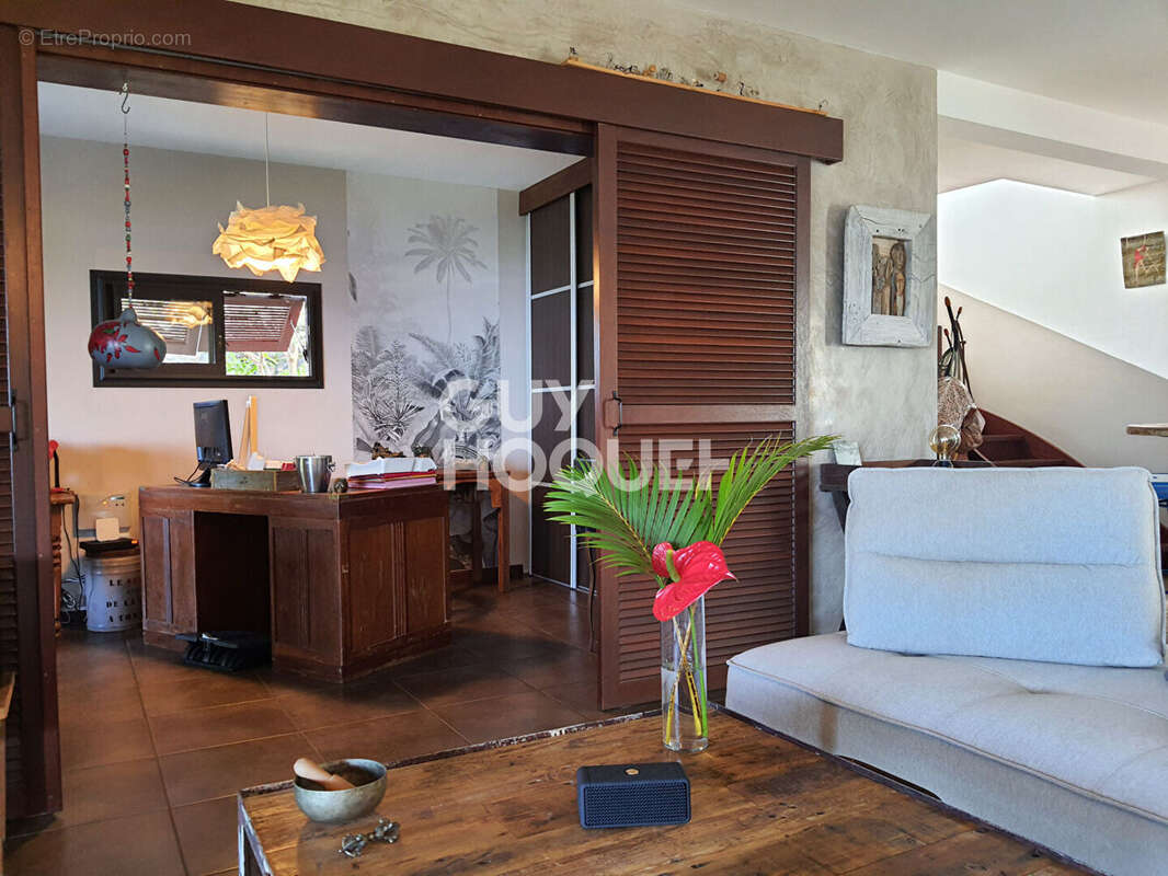 Maison à LES AVIRONS