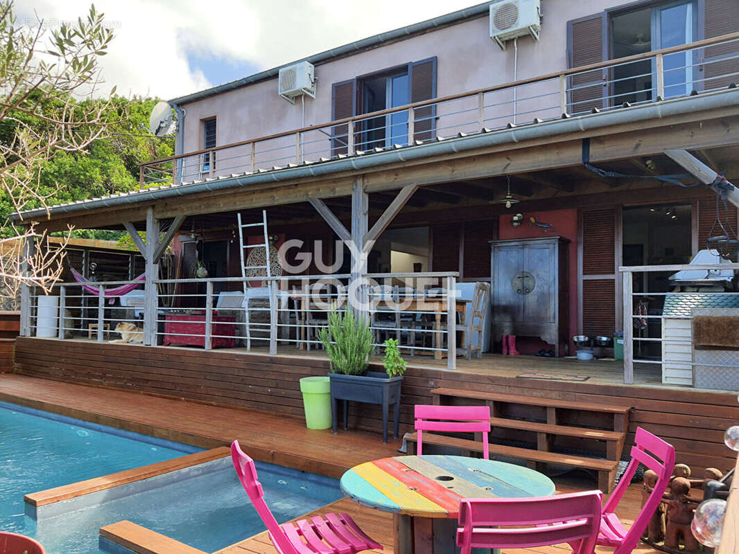 Maison à LES AVIRONS