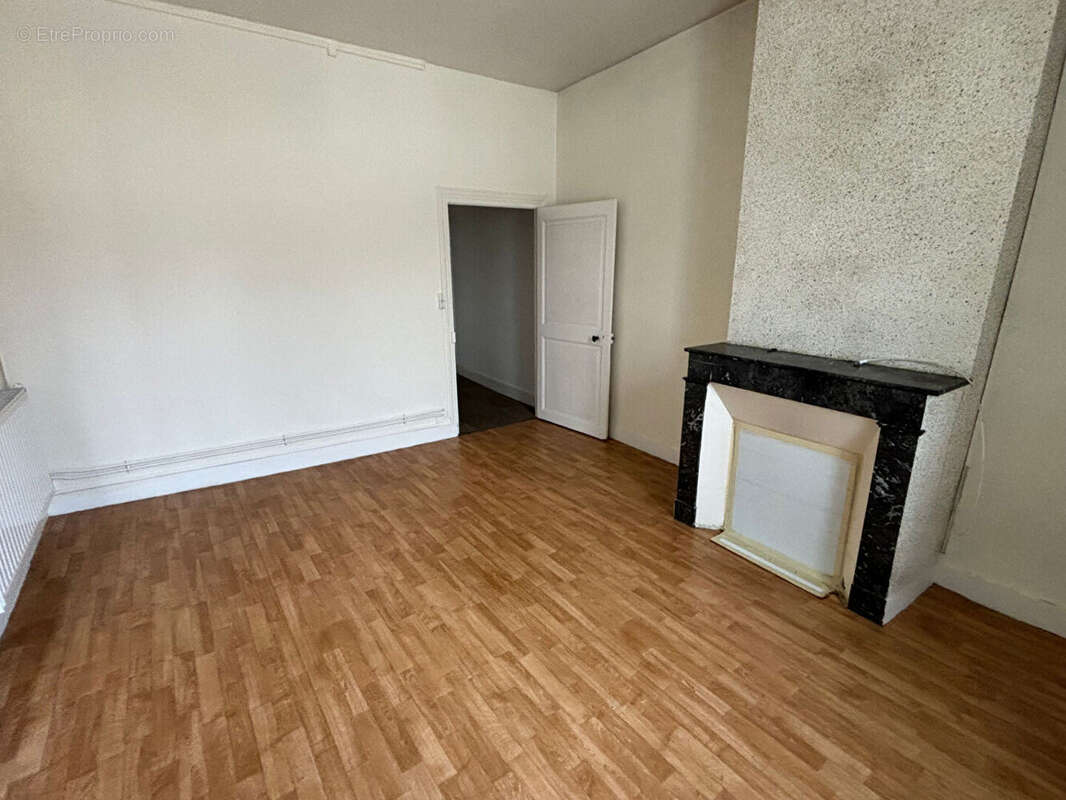 Appartement à ARTANNES-SUR-INDRE