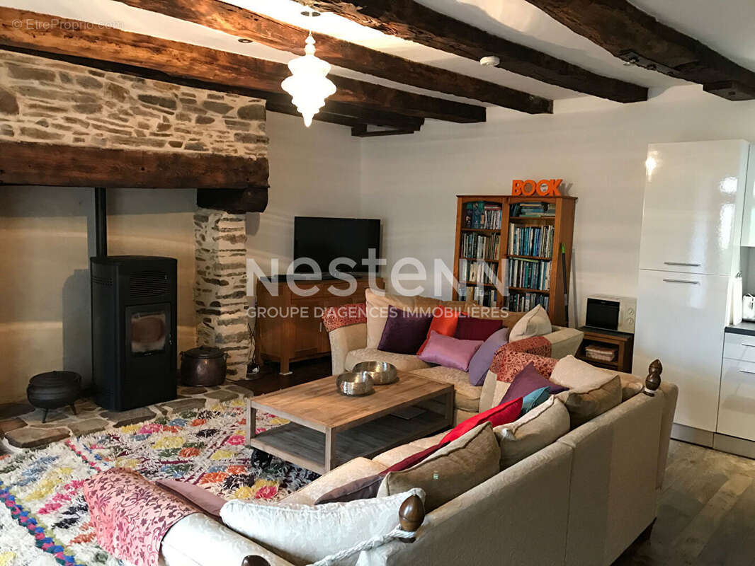 Maison à SAINT-SAUD-LACOUSSIERE