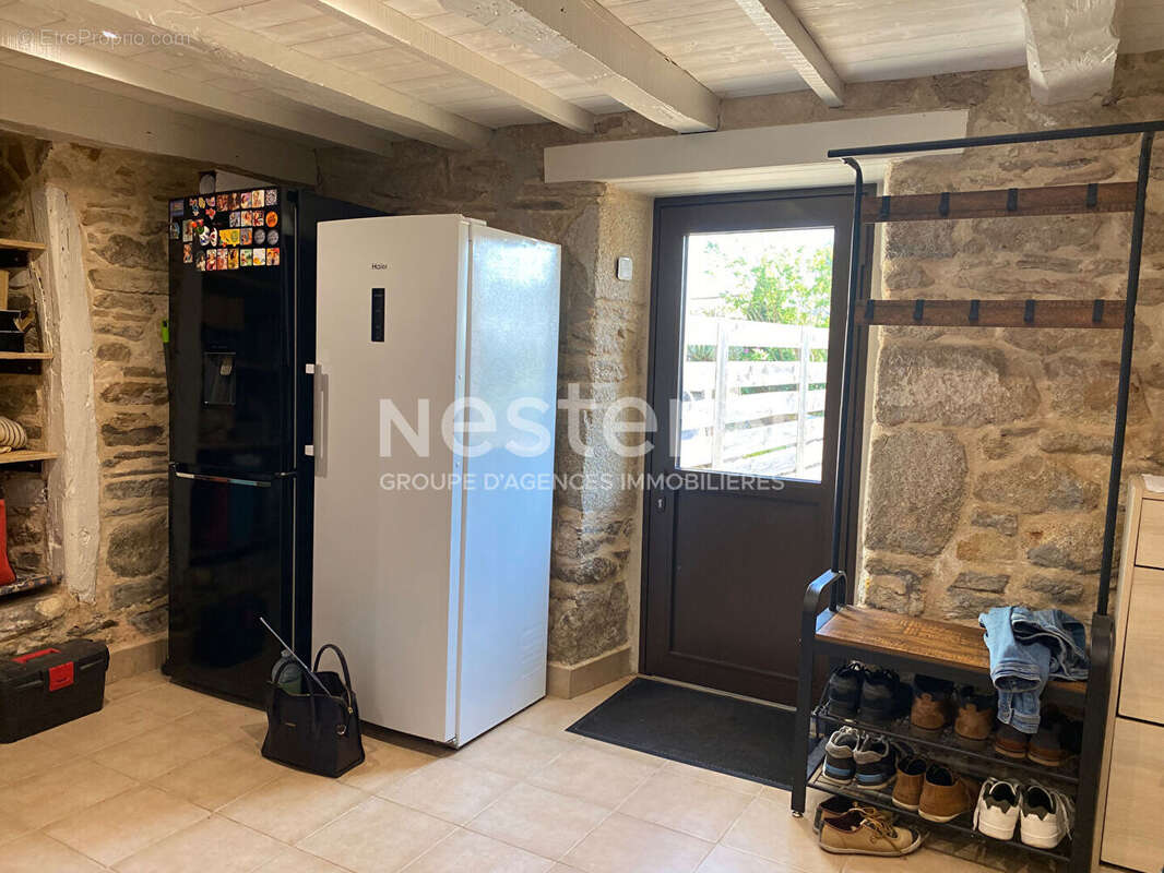 Maison à SAINT-SAUD-LACOUSSIERE