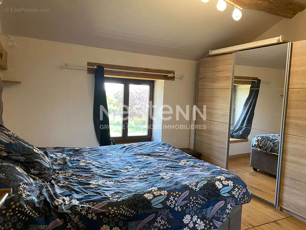 Maison à SAINT-SAUD-LACOUSSIERE