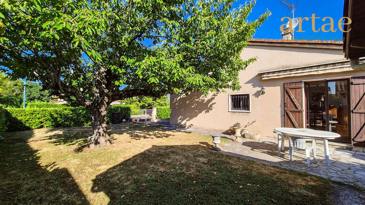 Maison à CASTELGINEST