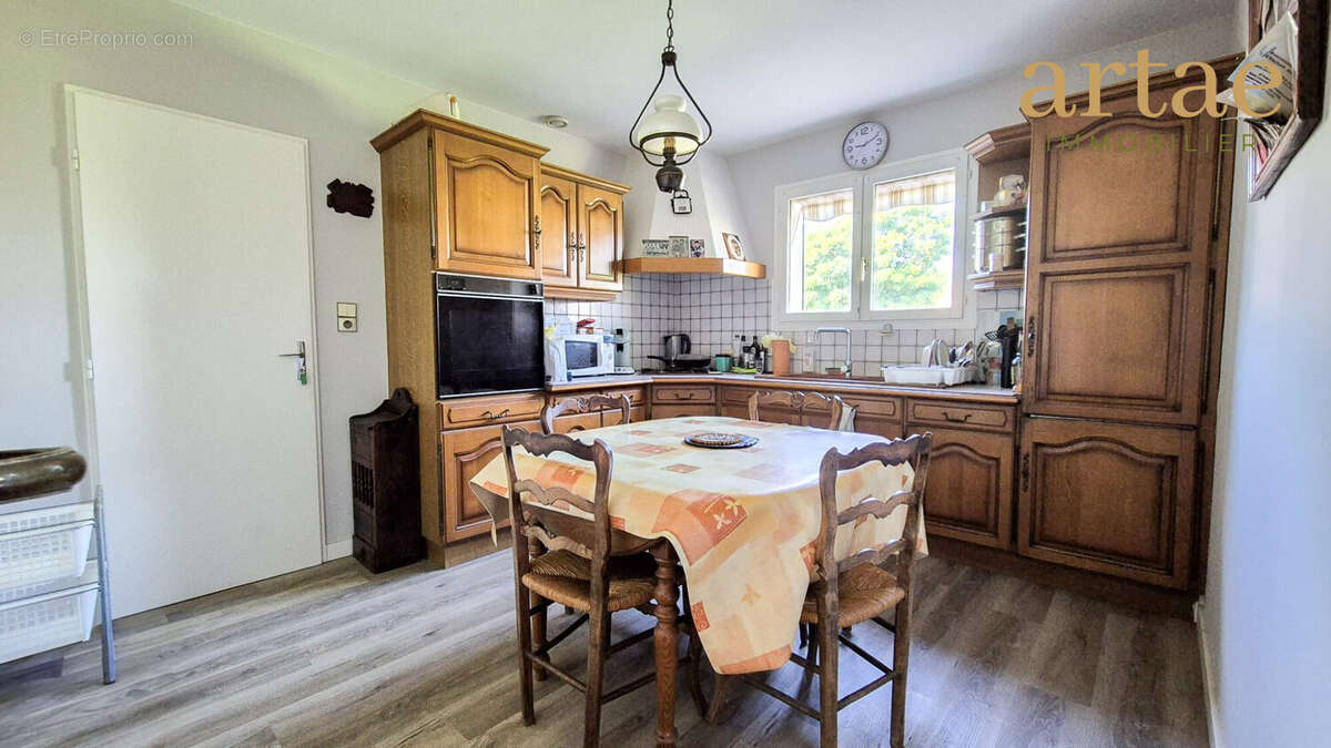 Maison à CASTELGINEST