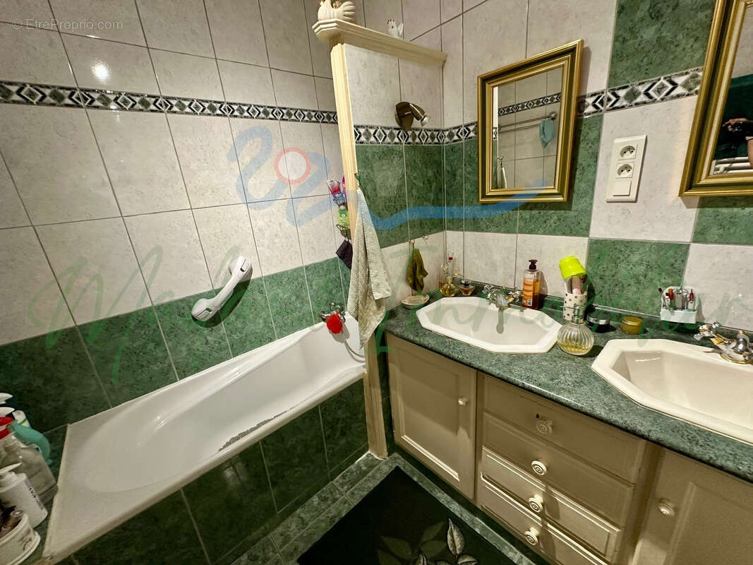 Maison à BONNIERES-SUR-SEINE