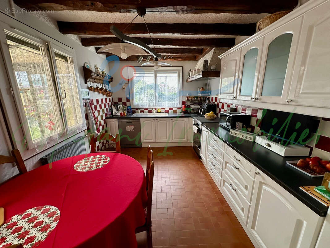 Maison à BONNIERES-SUR-SEINE