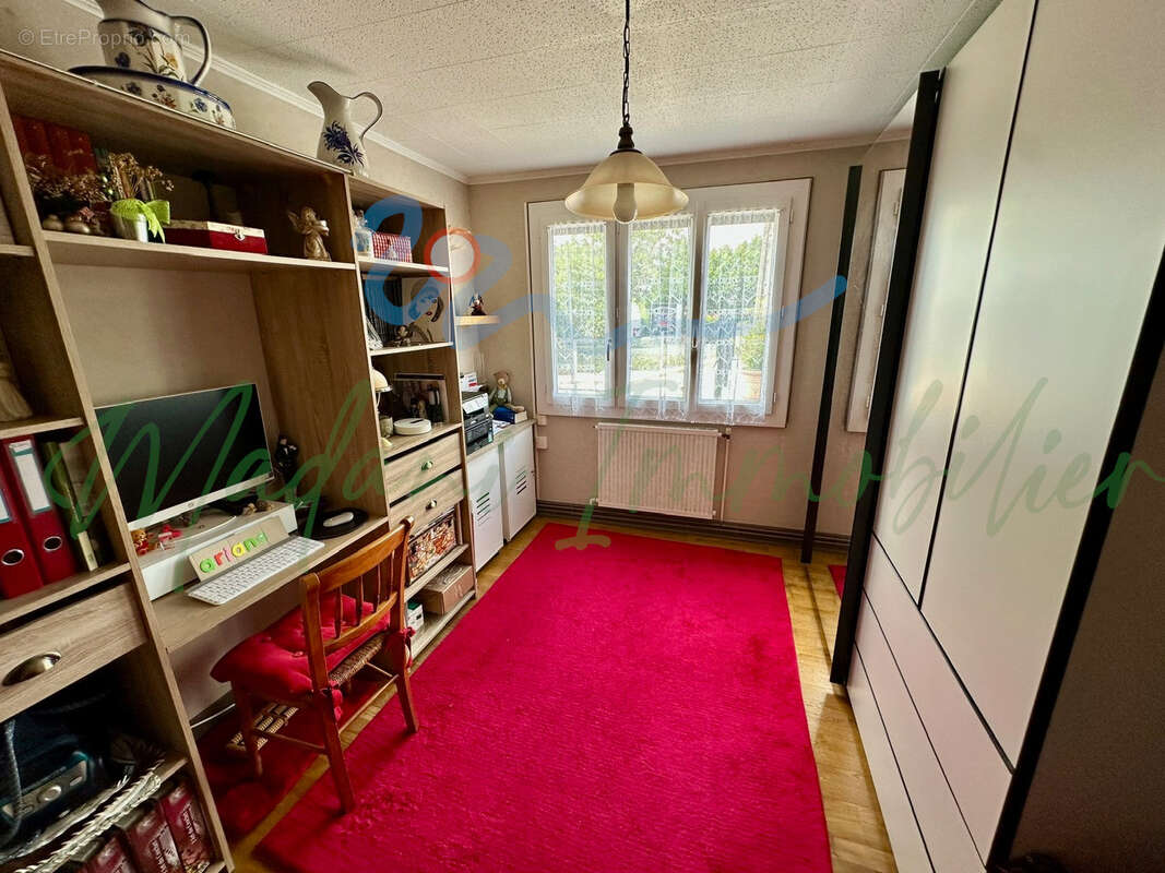 Maison à BONNIERES-SUR-SEINE