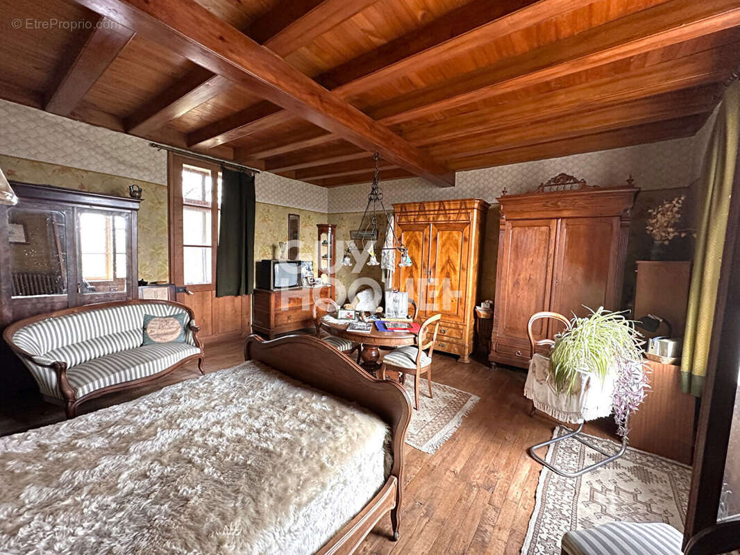 Maison à JAUNAY-CLAN