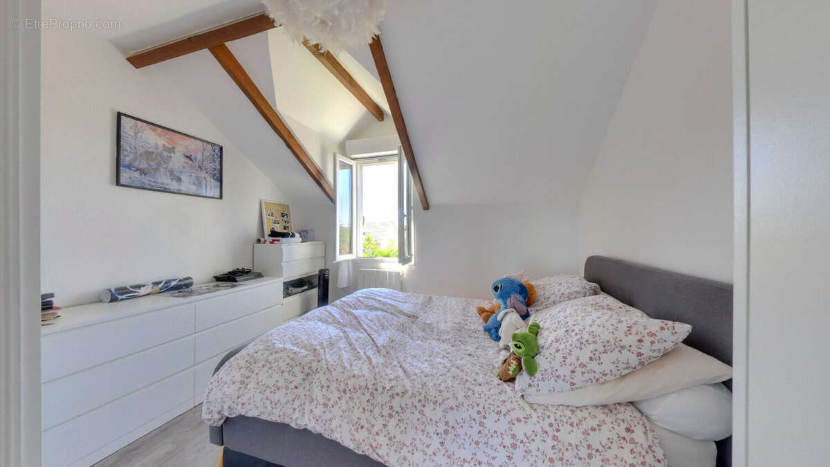 Maison à ROISSY-EN-BRIE