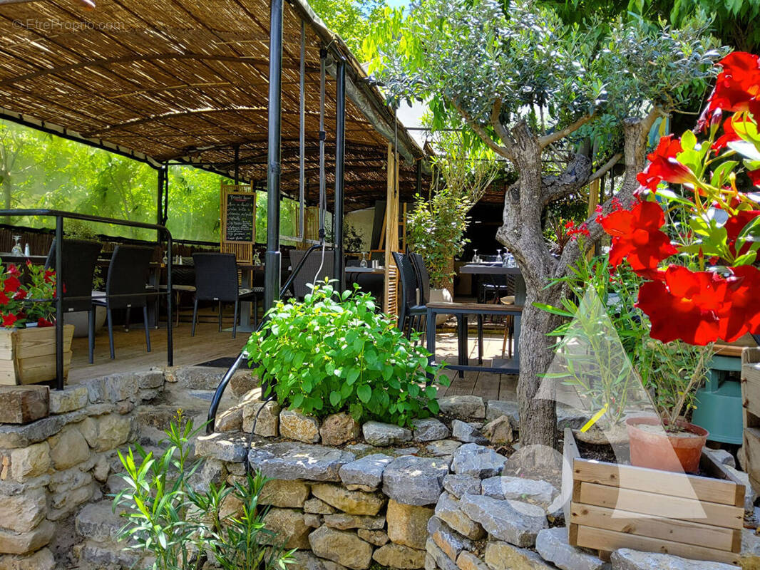 Maison à ENTRECASTEAUX