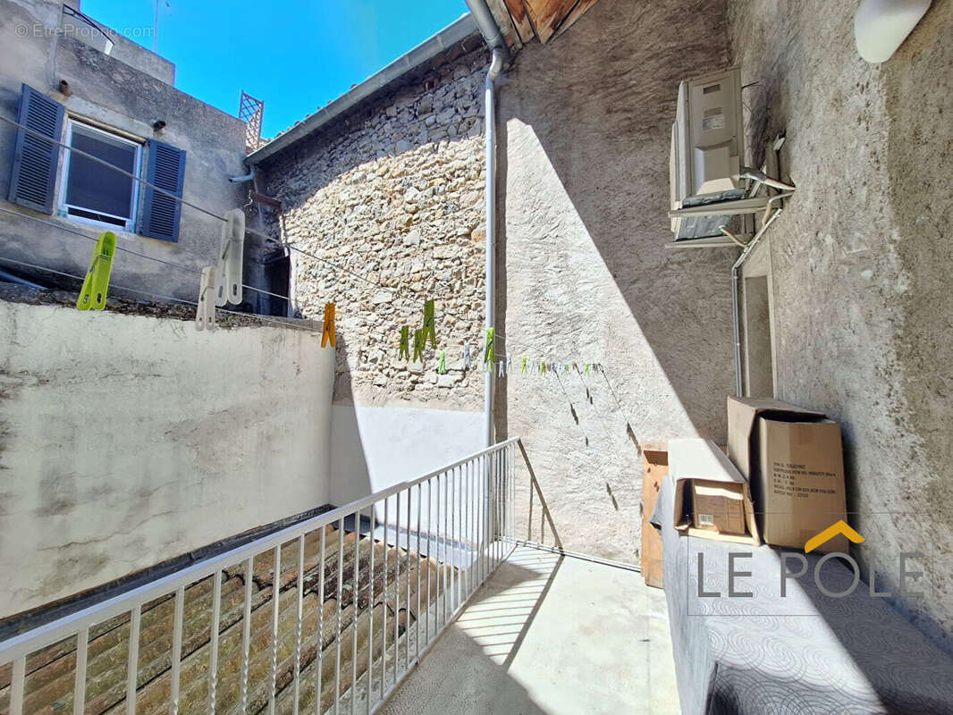 Appartement à BOURG-SAINT-ANDEOL