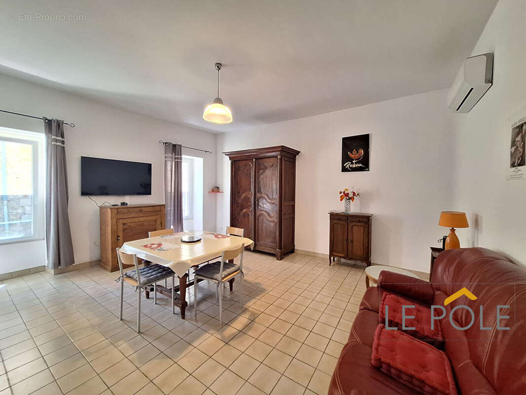 Appartement à BOURG-SAINT-ANDEOL