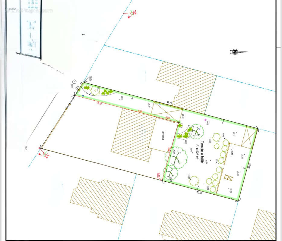 Terrain à LES PONTS-DE-CE